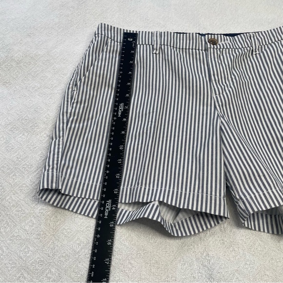Old Navy Women's Navy and White Striped Shorts Sz 10 ~ Summertime - Picture 9 of 10